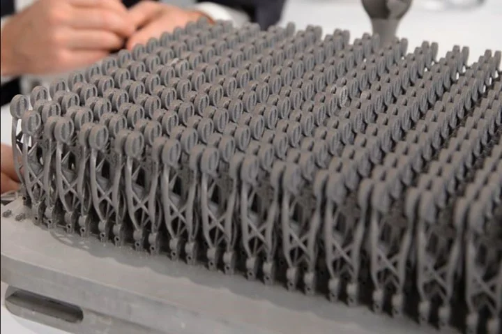 Impressora 3D metal DMLS: tudo sobre a tecnologia mais utilizada por  grandes empresas - Tecnologias em usinagem e manufatura aditiva - AMS Brasil